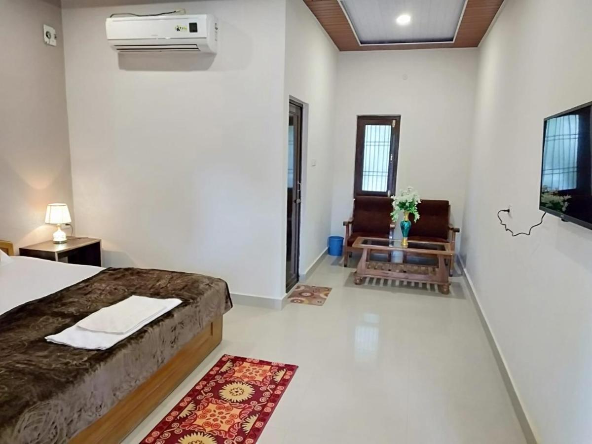 Hotel Jungle Palace Resort Umariā Екстериор снимка