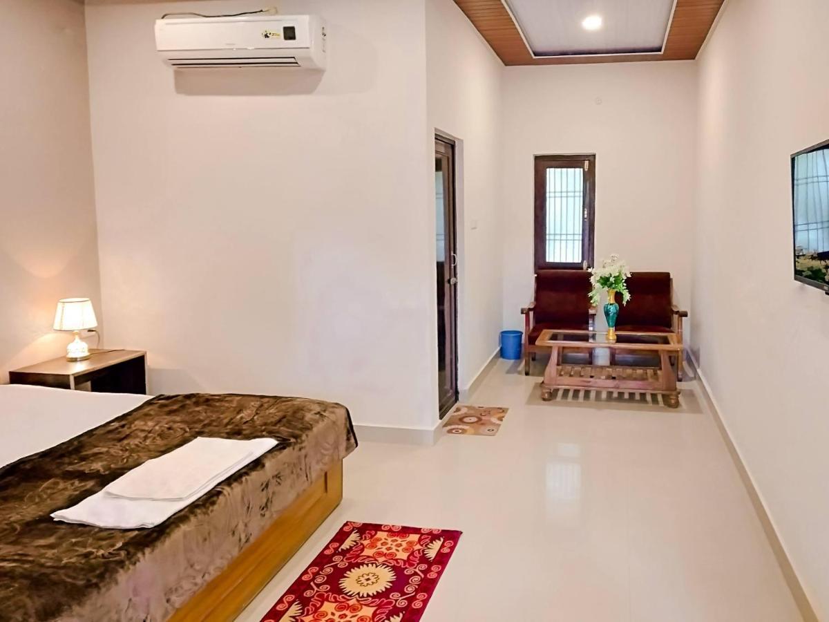 Hotel Jungle Palace Resort Umariā Екстериор снимка
