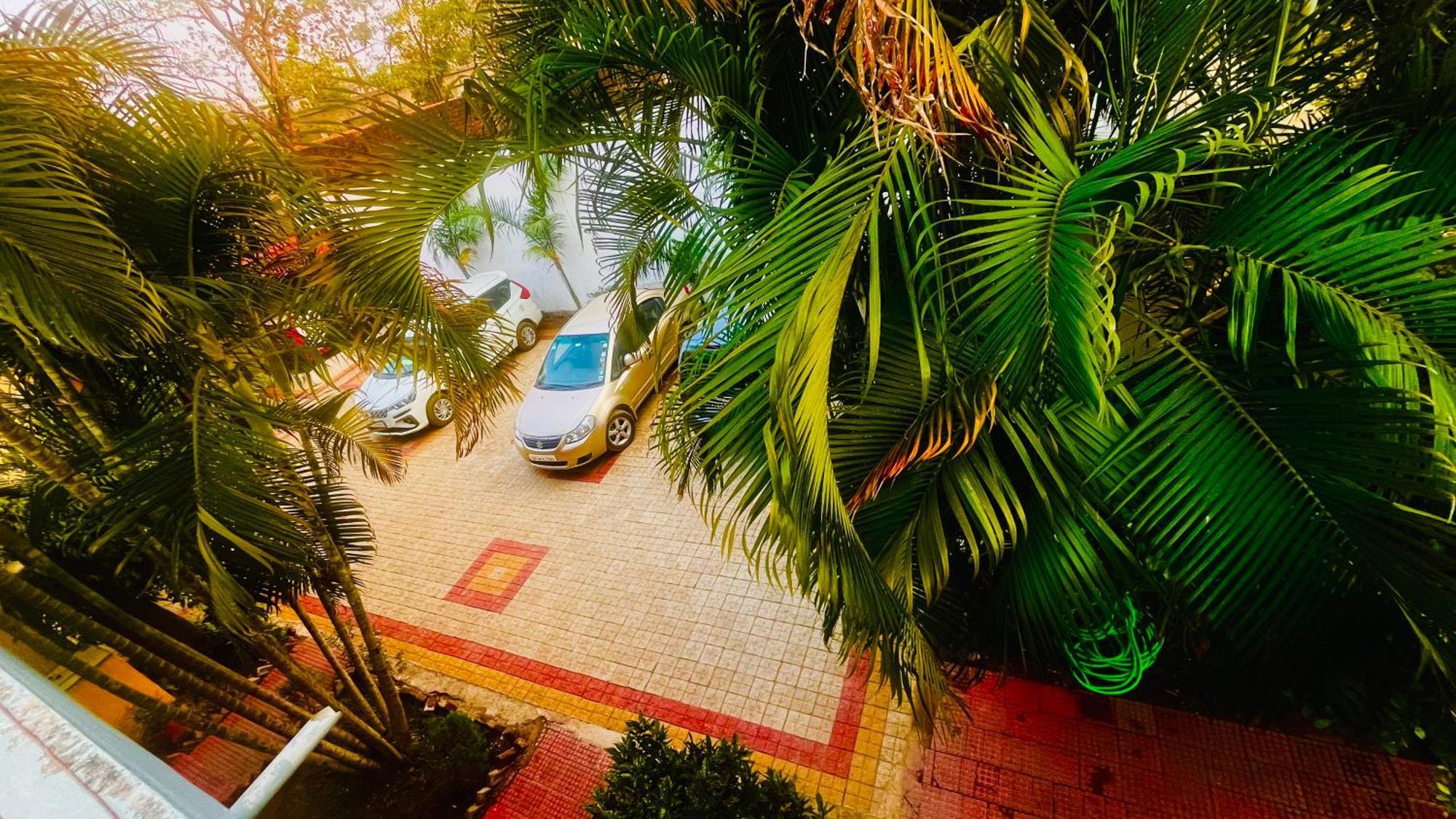 Hotel Jungle Palace Resort Umariā Екстериор снимка